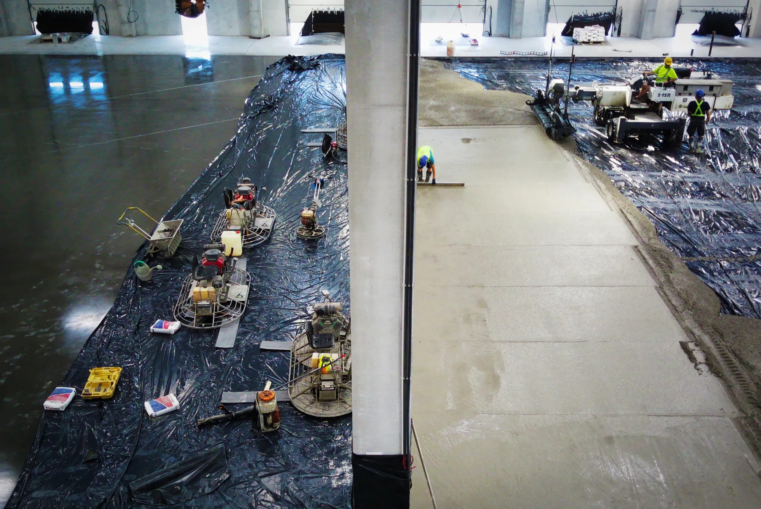Vizio-3 Ongoing construction of the industrial floor